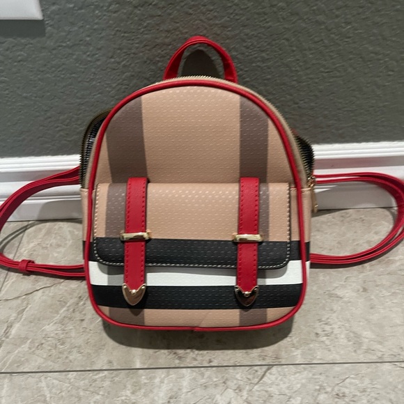 Cute Mini Backpack - Picture 2 of 5